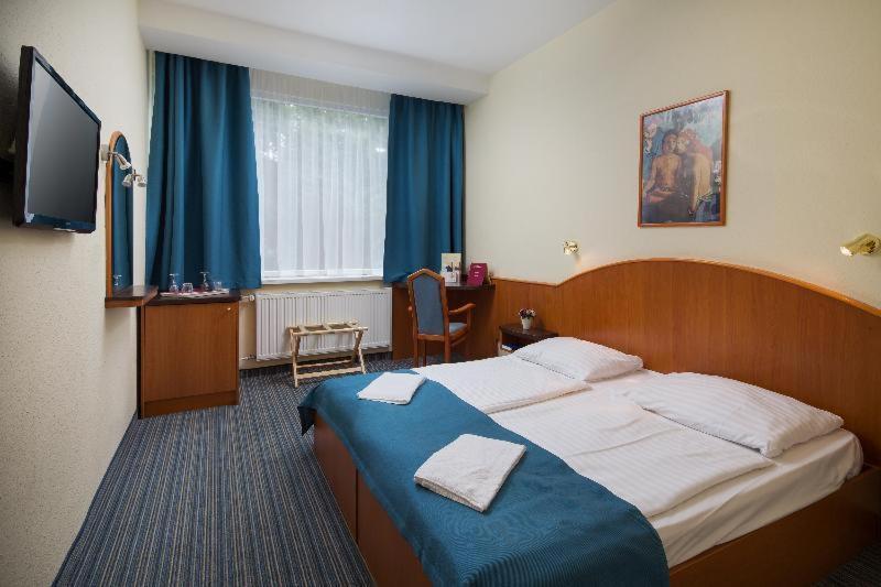 Hotel Benczur 3*